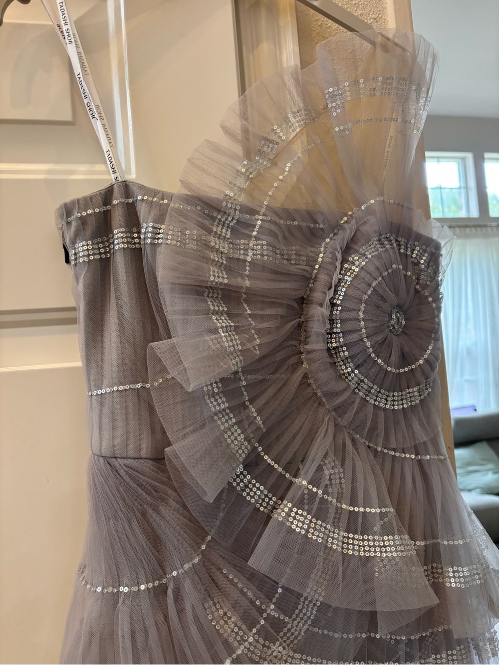 Designer Gown - Picture 2 of 8